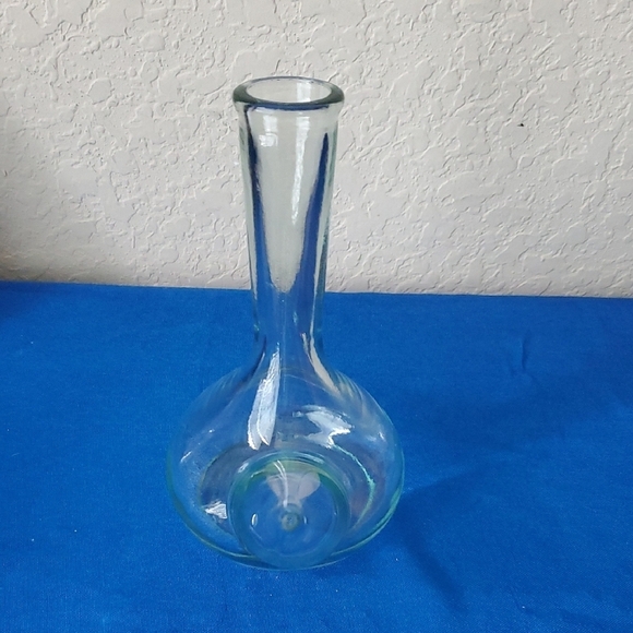 Clear Glass Decanter - Picture 5 of 9